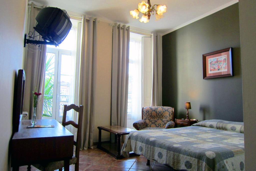Duas Nacoes Guest House Porto Room photo
